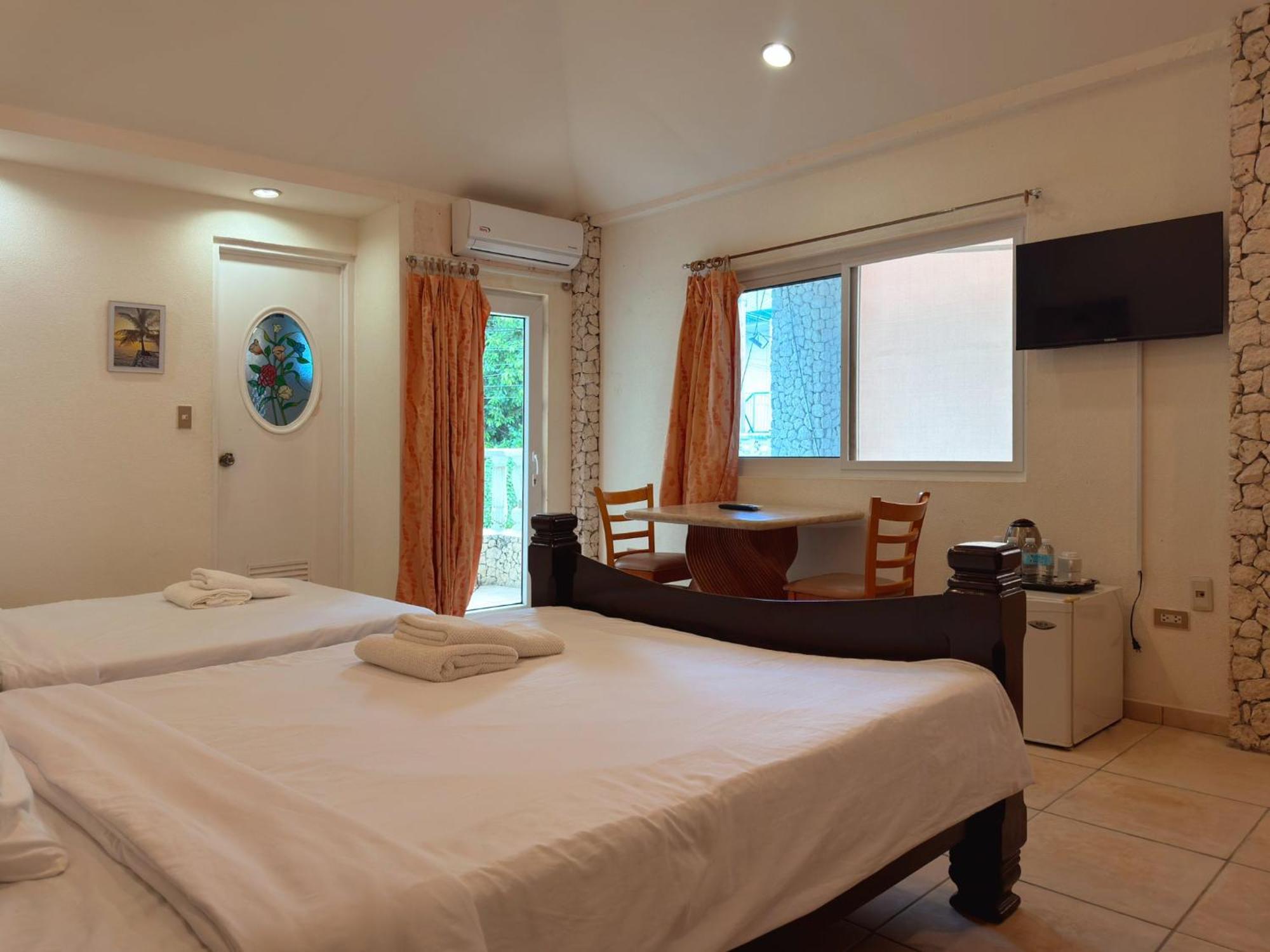 Sunset Beach Resort モアルボアル エクステリア 写真