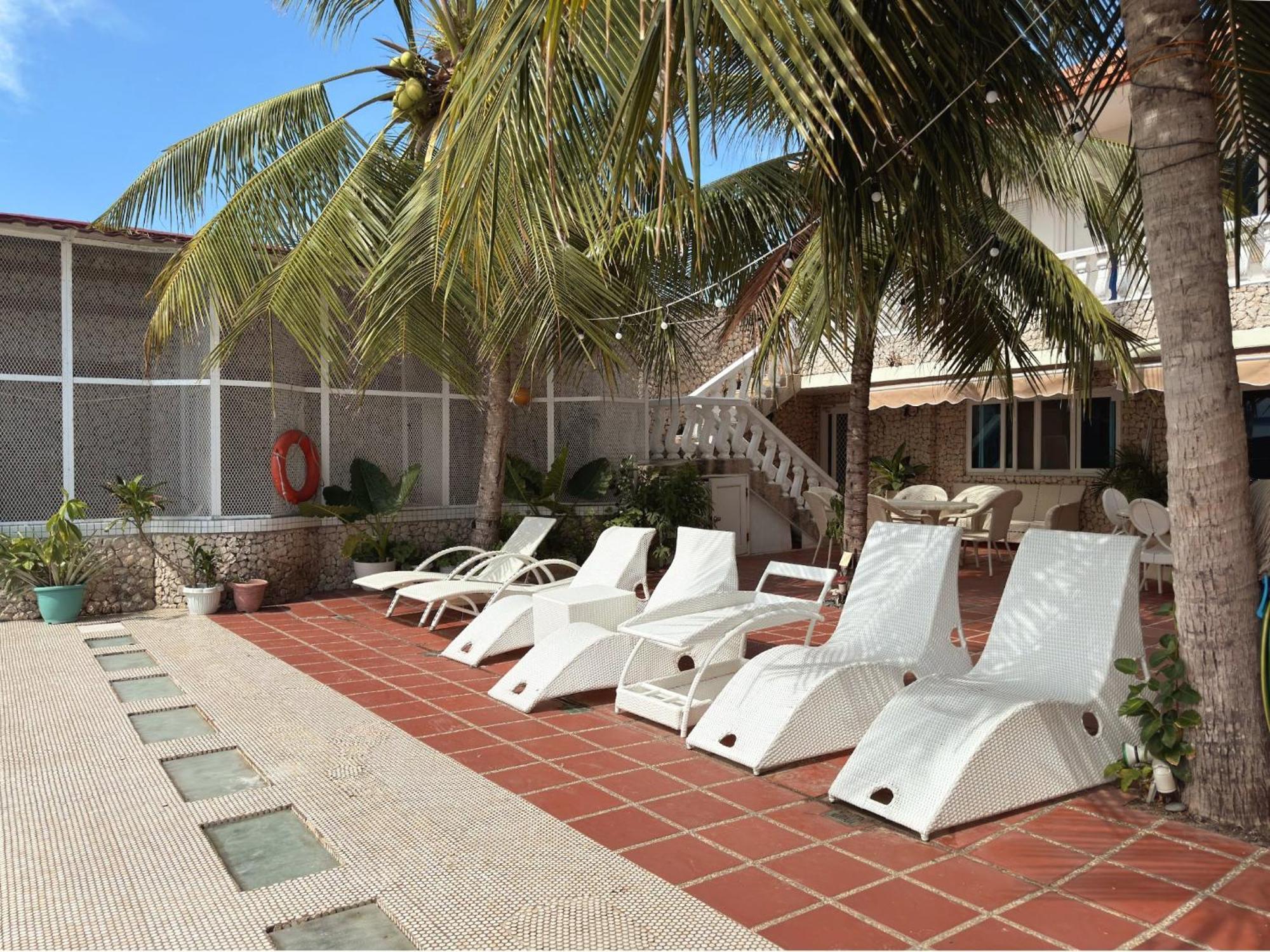 Sunset Beach Resort モアルボアル エクステリア 写真