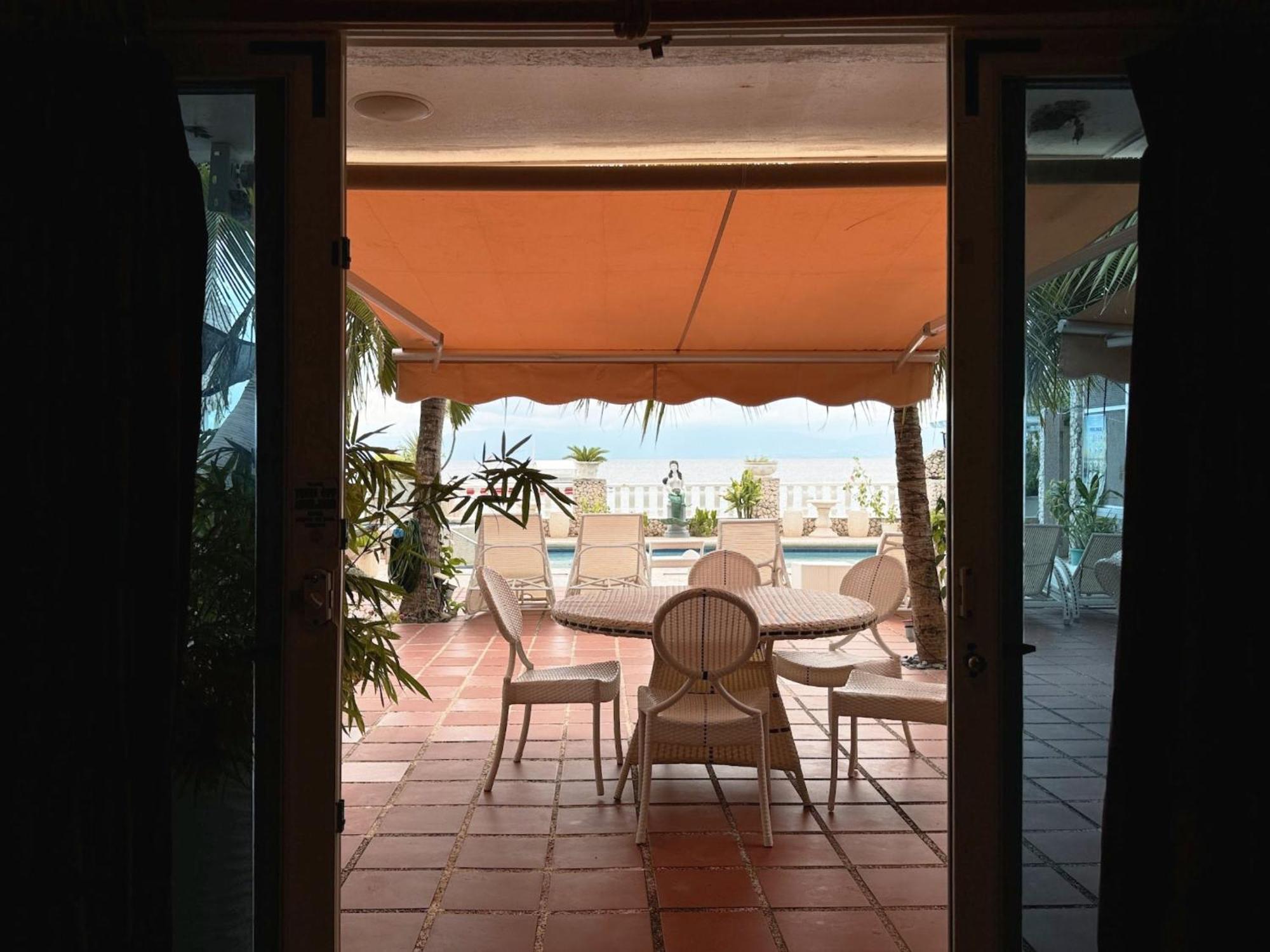 Sunset Beach Resort モアルボアル エクステリア 写真